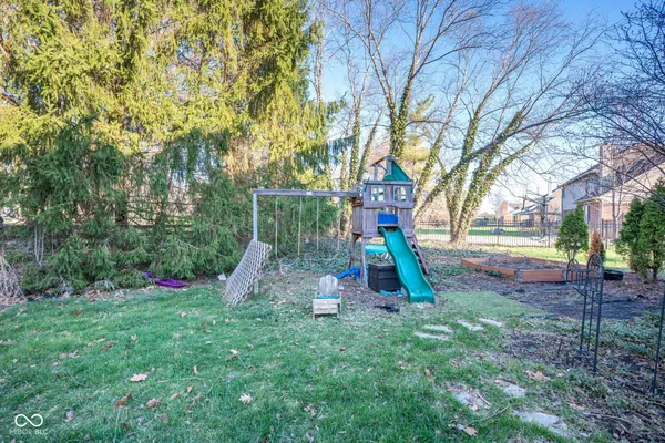 $640,000 | 11382 Royal Place, Carmel, IN 46032