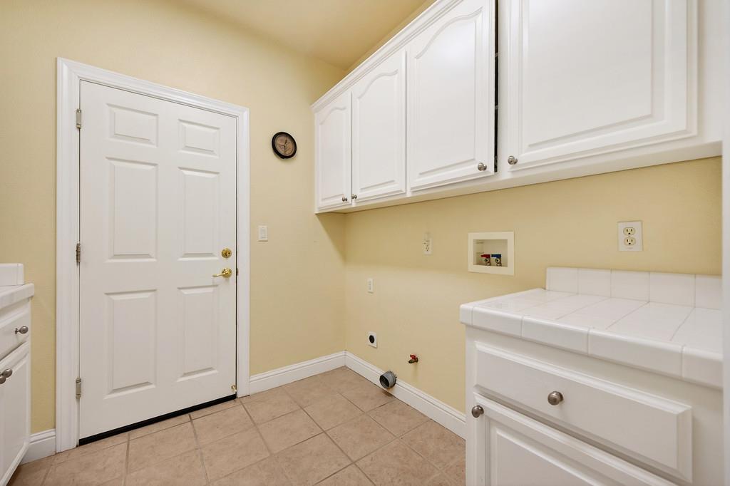 6406 Lobo Drive Rancho Murieta, CA 95683 - Photo 38 of 43