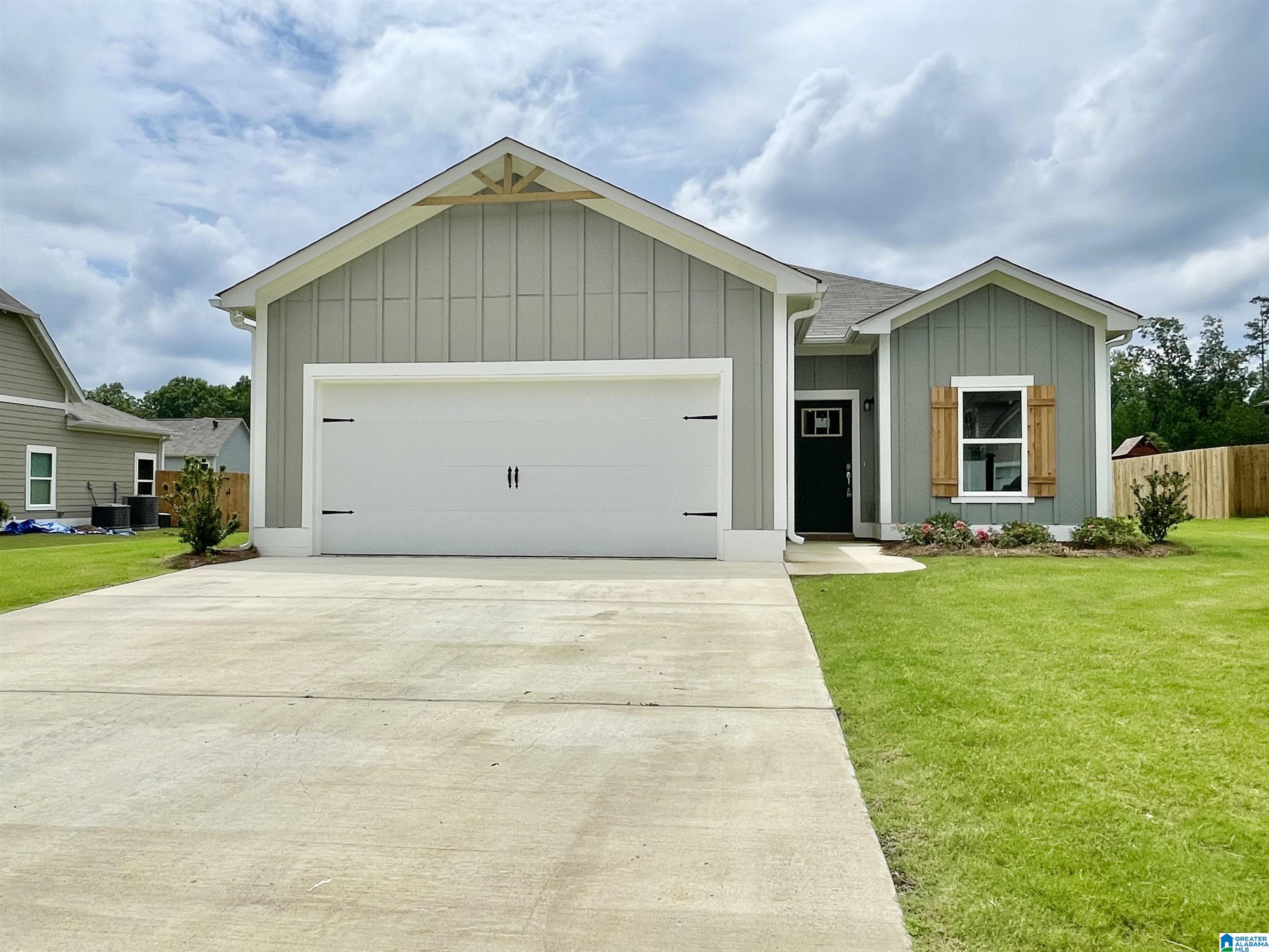 1940 Baxter Avenue Springville, AL 35146 - Photo 1 of 6