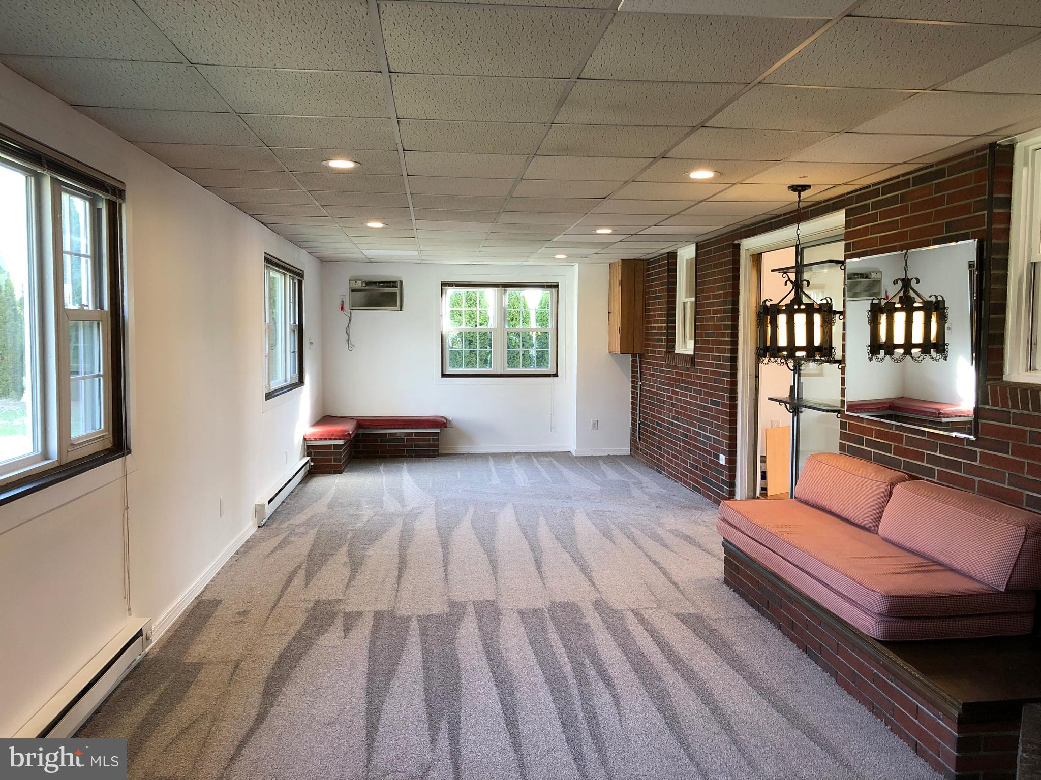 129 Gerald Avenue Reading, PA 19607 - Photo 8 of 25 Gallery Image 8