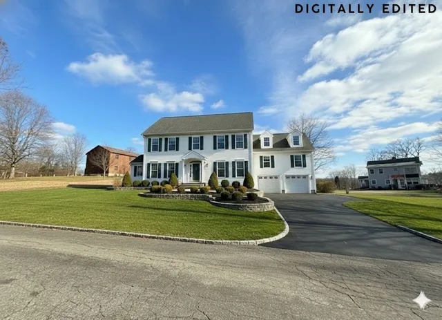 $100,000 | 6 Candlewood Common, New Milford, CT 06776