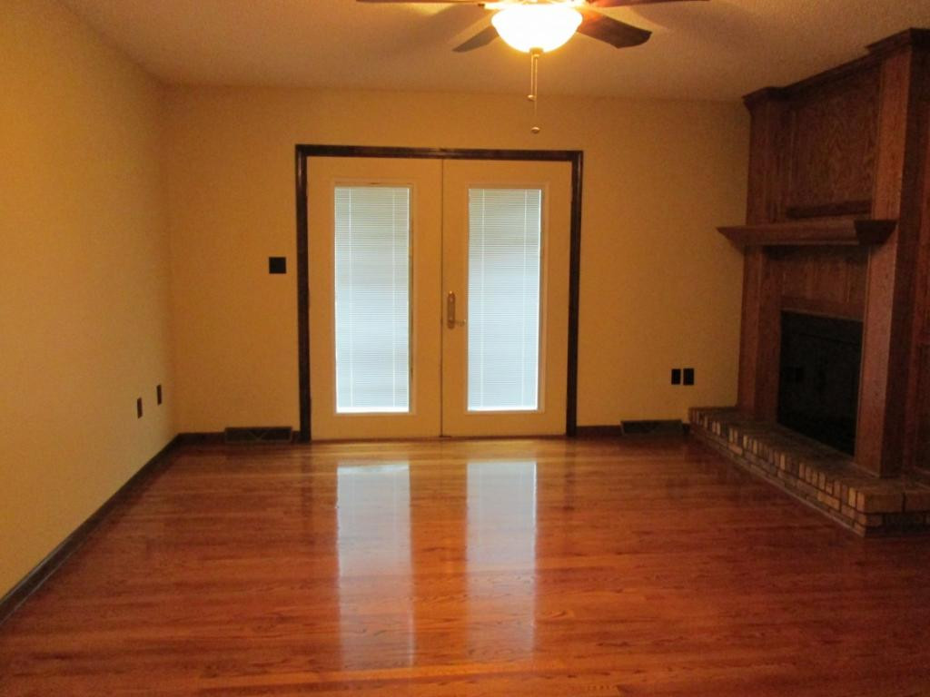 324 Booher Road Bristol, VA 24201 - Photo 11 of 36 Doors to deck