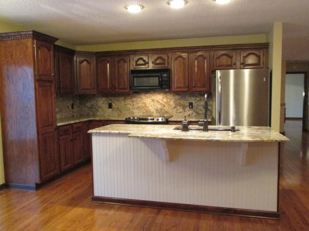 324 Booher Road Bristol, VA 24201 - Photo 4 of 36 Kitchen wisland