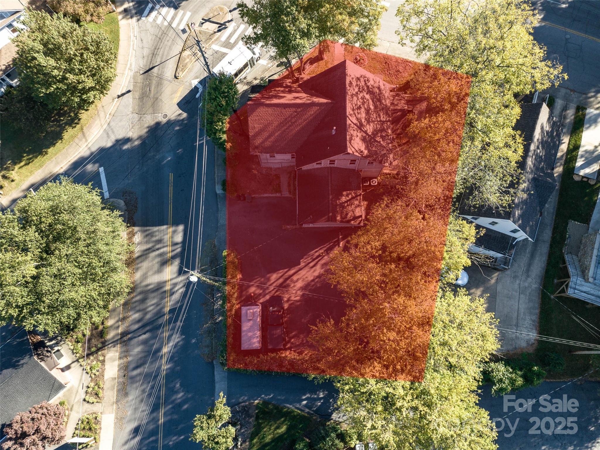 99 Walnut Street Waynesville, NC 28786 - Photo 33 of 34 a view of a yard with plants and trees