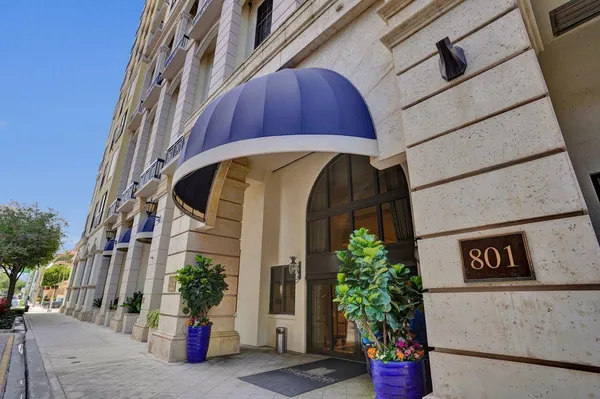 $469,500 | 801 South Olive Avenue, Unit 225, West Palm Beach, FL 33401