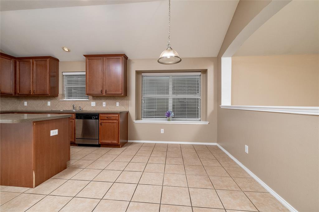 4021 Diamond Ridge Drive Fort Worth, TX 76244 - Photo 13 of 30