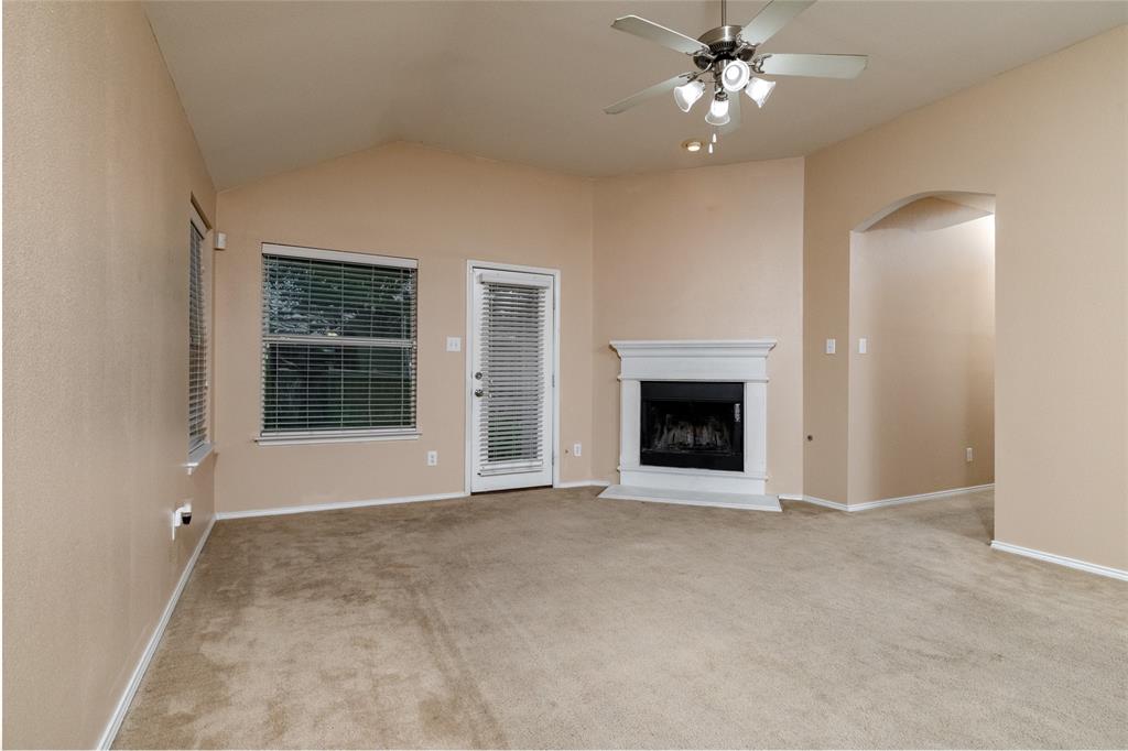 4021 Diamond Ridge Drive Fort Worth, TX 76244 - Photo 14 of 30