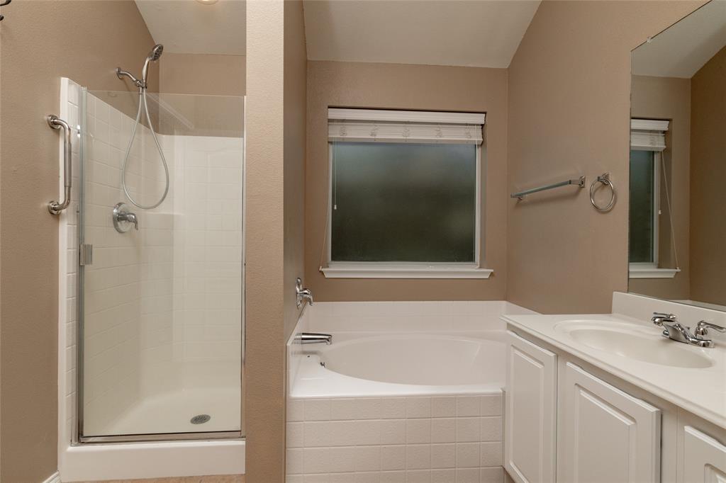 4021 Diamond Ridge Drive Fort Worth, TX 76244 - Photo 21 of 30