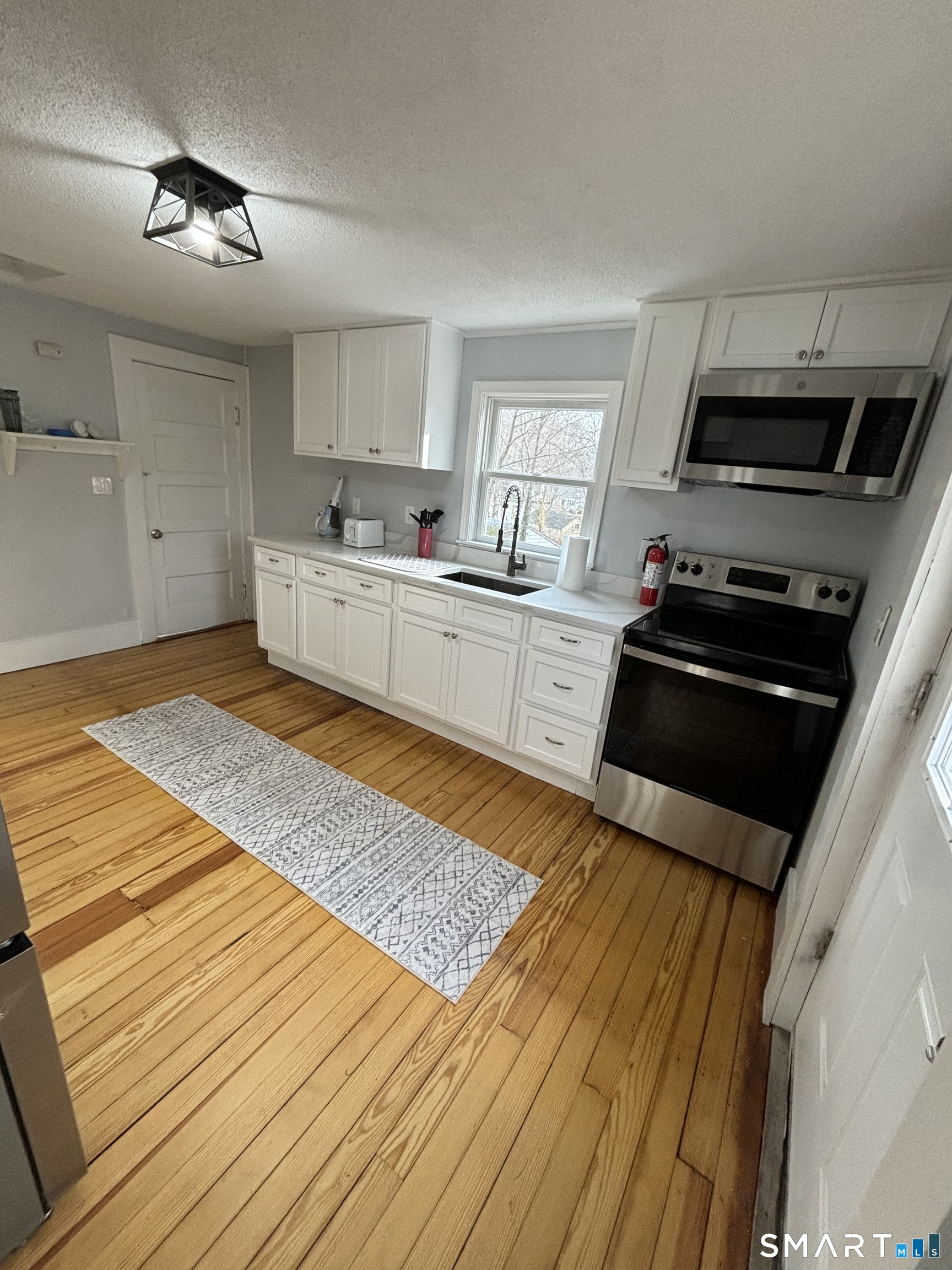 155 Main Street, Unit 2 Branford, CT 06405 - Photo 6 of 11