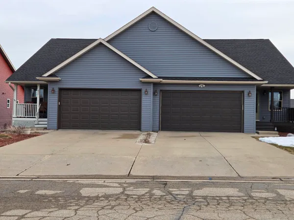 $349,900 | 637 Garfield Avenue, Evansville, WI 53536