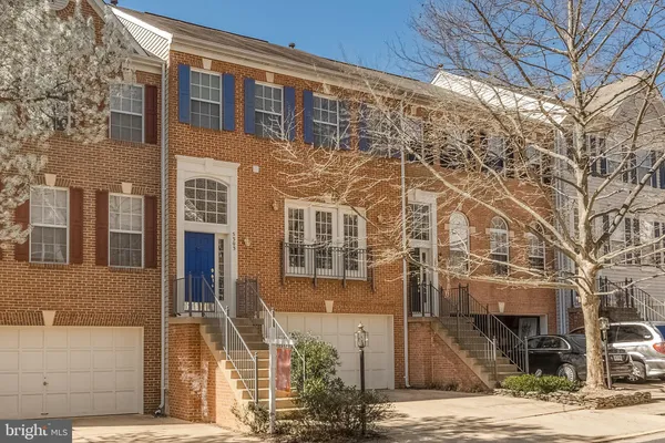 $4,400 | 5303 Jesmond Street, Alexandria, VA 22315