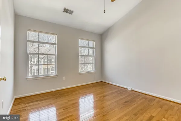 $4,400 | 5303 Jesmond Street, Alexandria, VA 22315