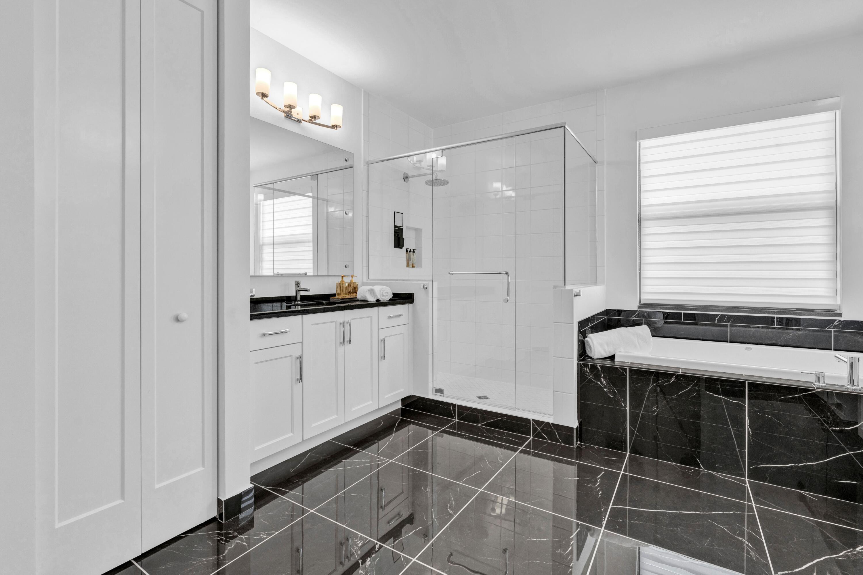 8239 Oceanus Drive Boca Raton, FL 33496 - Photo 15 of 26 TaSHQVzs