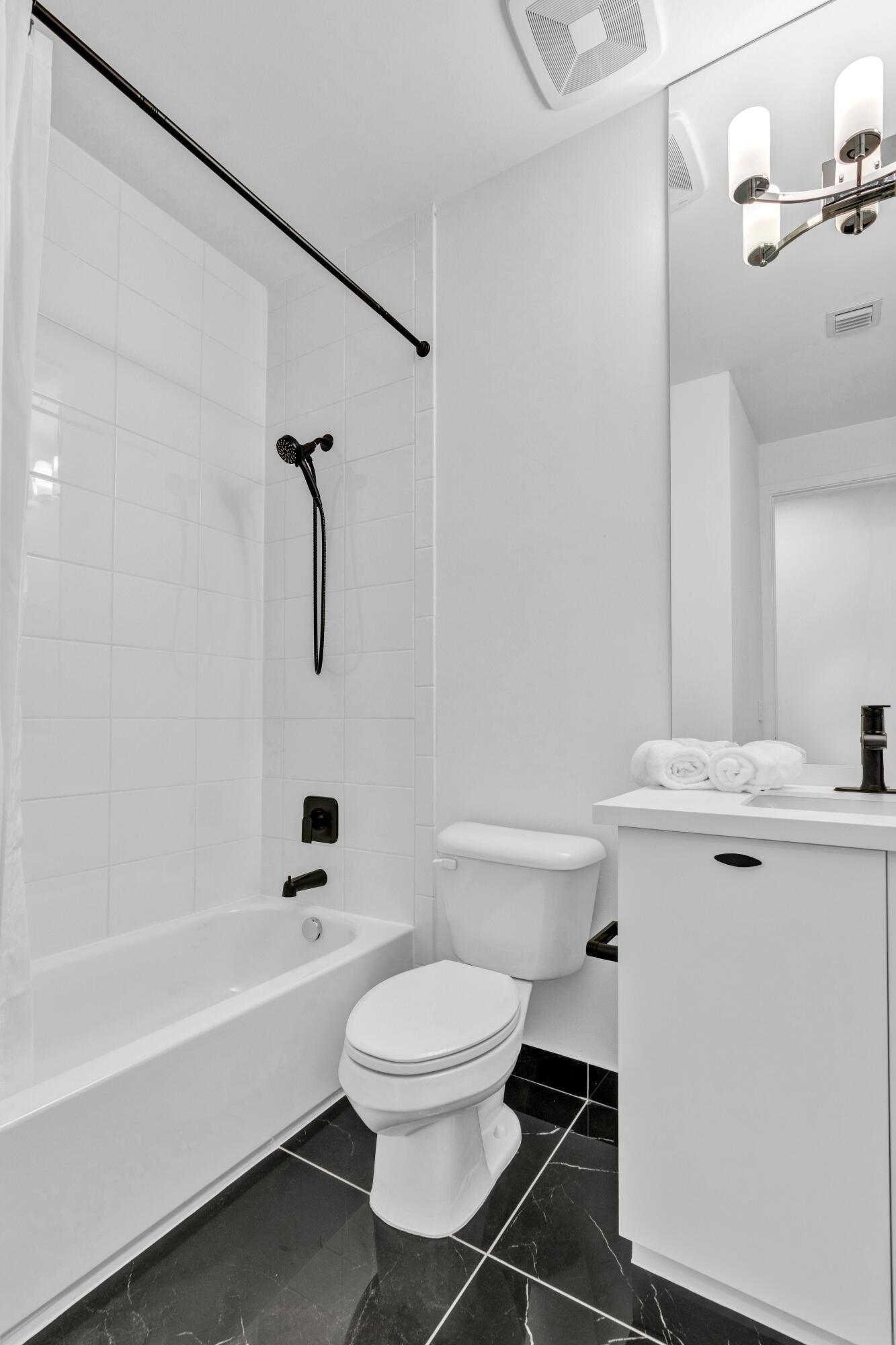 8239 Oceanus Drive Boca Raton, FL 33496 - Photo 20 of 26 Ao9sWTJg