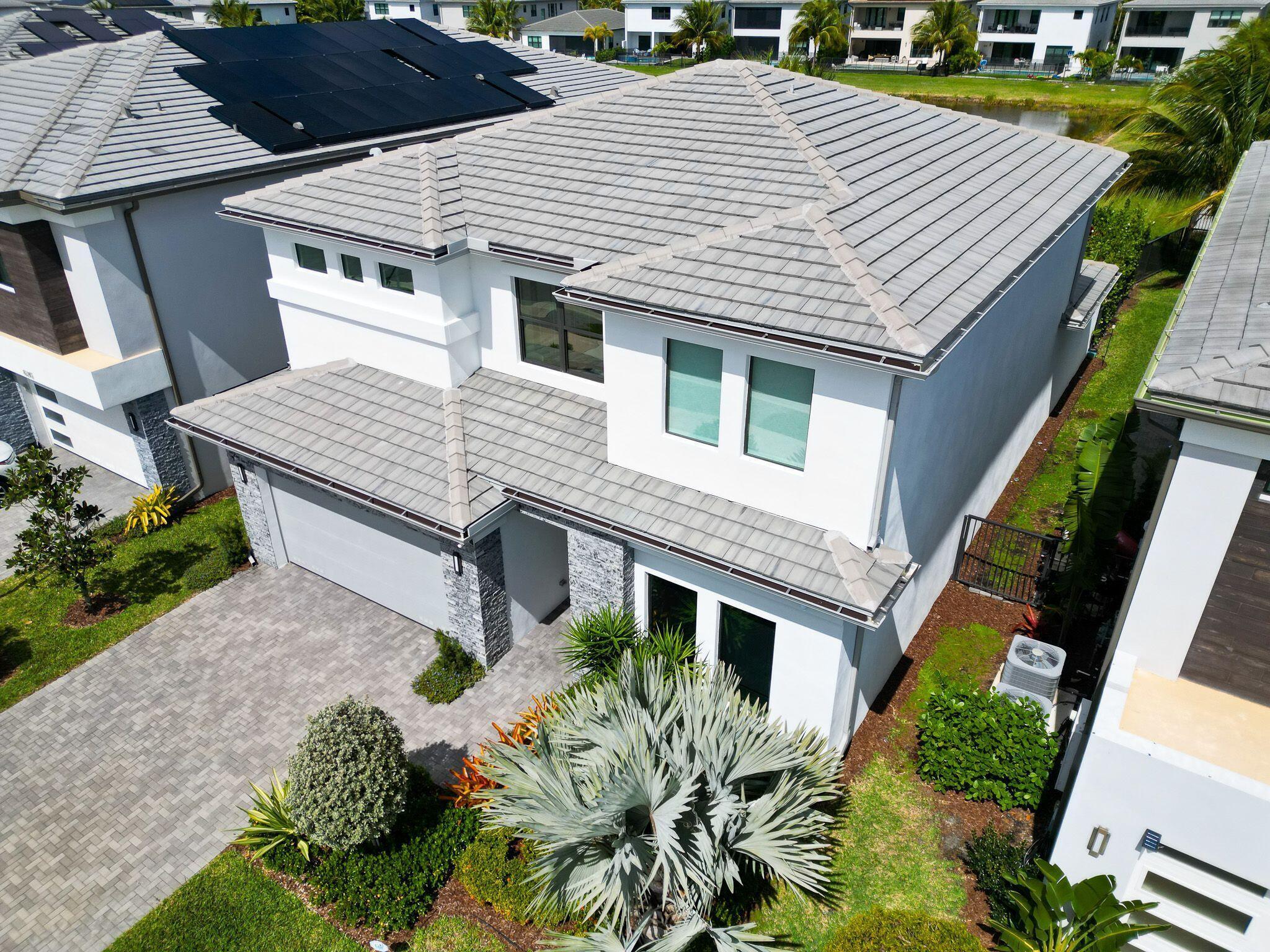 8239 Oceanus Drive Boca Raton, FL 33496 - Photo 2 of 26 L1J_4NX3