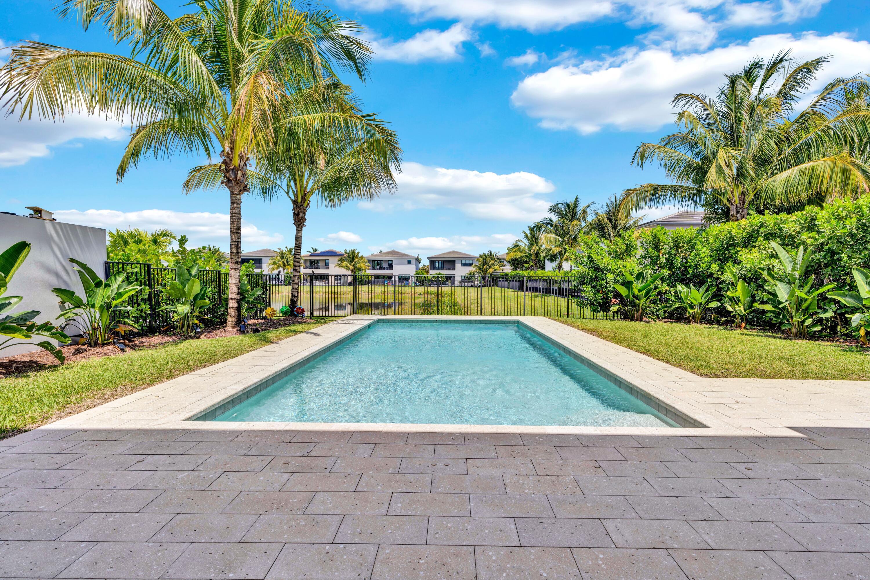 8239 Oceanus Drive Boca Raton, FL 33496 - Photo 25 of 26 GdTSsFtc
