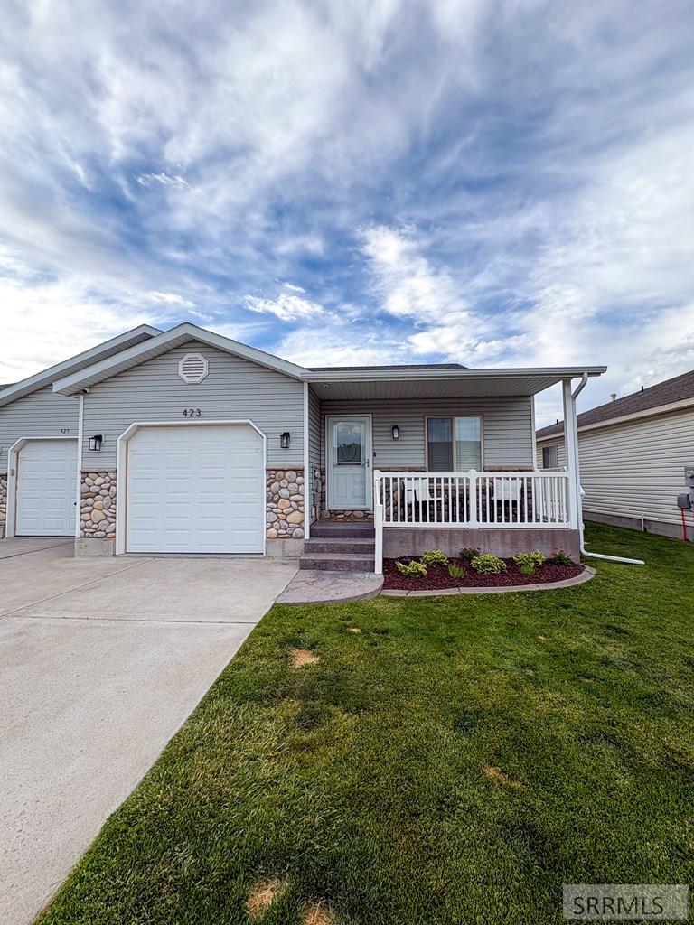 423 Neff Circle Blackfoot, ID 83221 - Photo 2 of 30