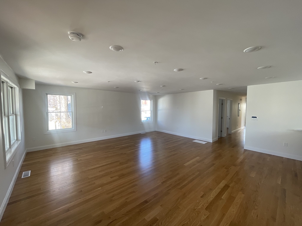 40 Everett Street, Unit 2 Everett, MA 02149 - Photo 13 of 33