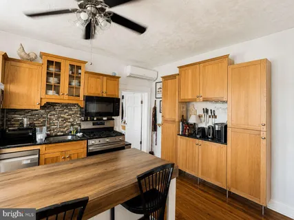 $399,900 | 149 1/2 Shurs Lane, Philadelphia, PA 19127
