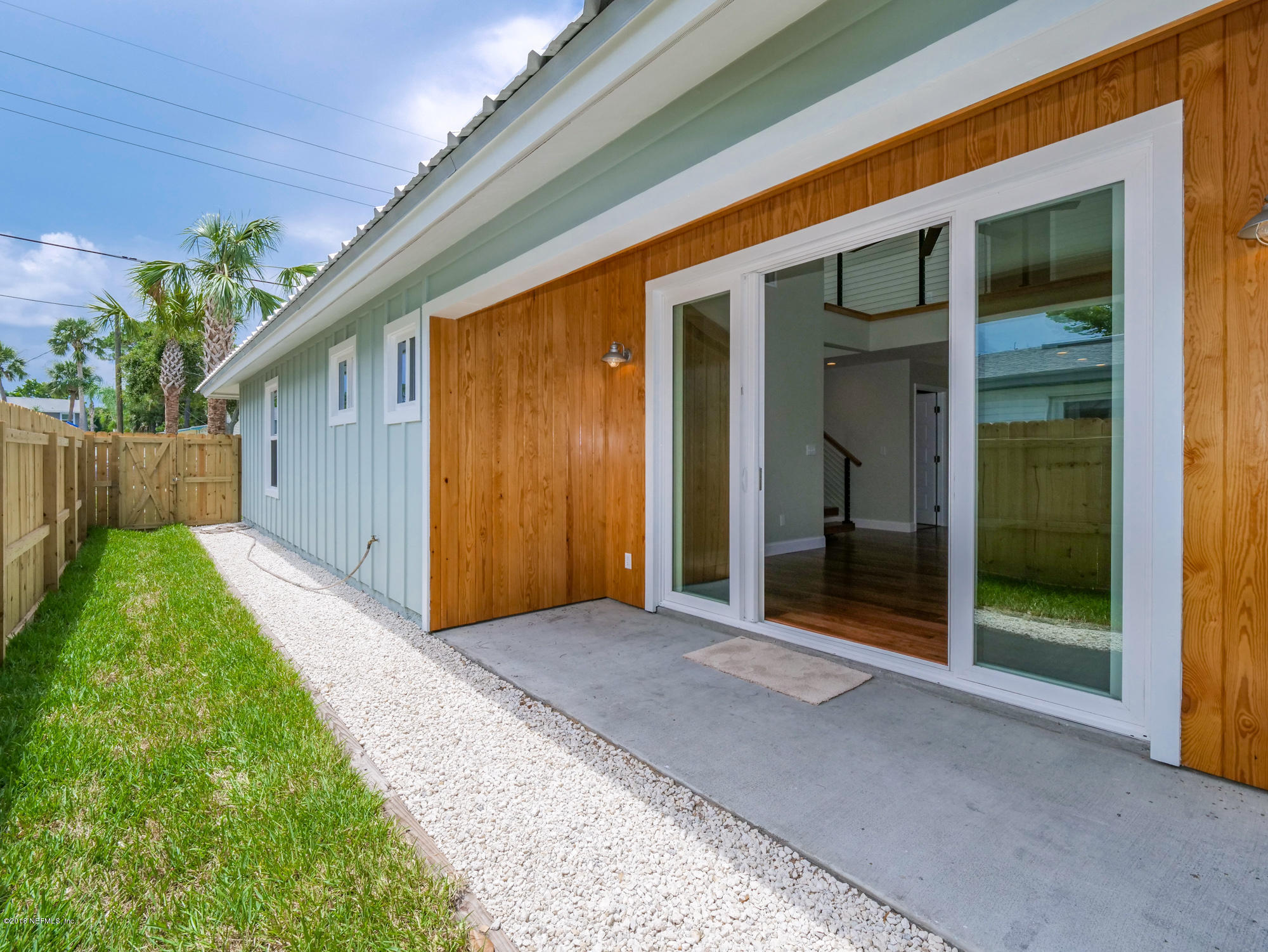 195 Seminole Road Atlantic Beach, FL 32233 - Photo 8 of 56 Pine Wood w/ Clear Finish