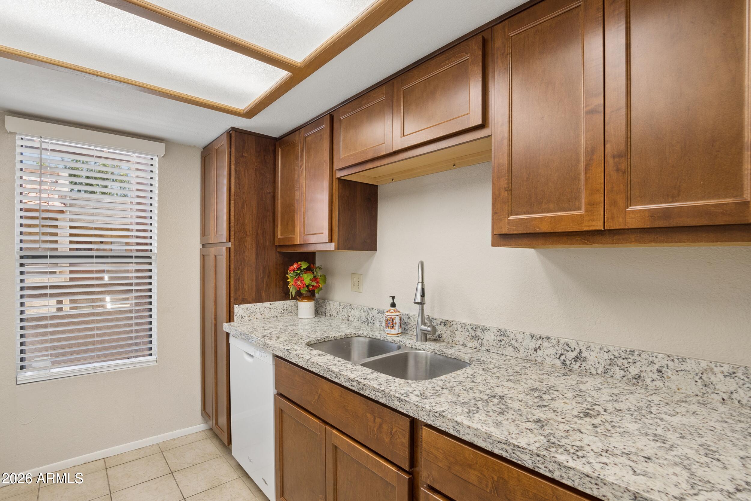 1125 East Broadway Road, Unit 217 Tempe, AZ 85282 - Photo 9 of 26 Kitchen