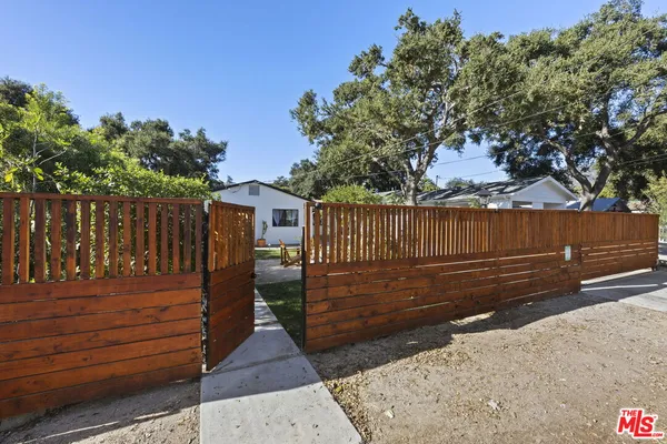 $7,250 | 251 North Encinal Avenue, Ojai, CA 93023