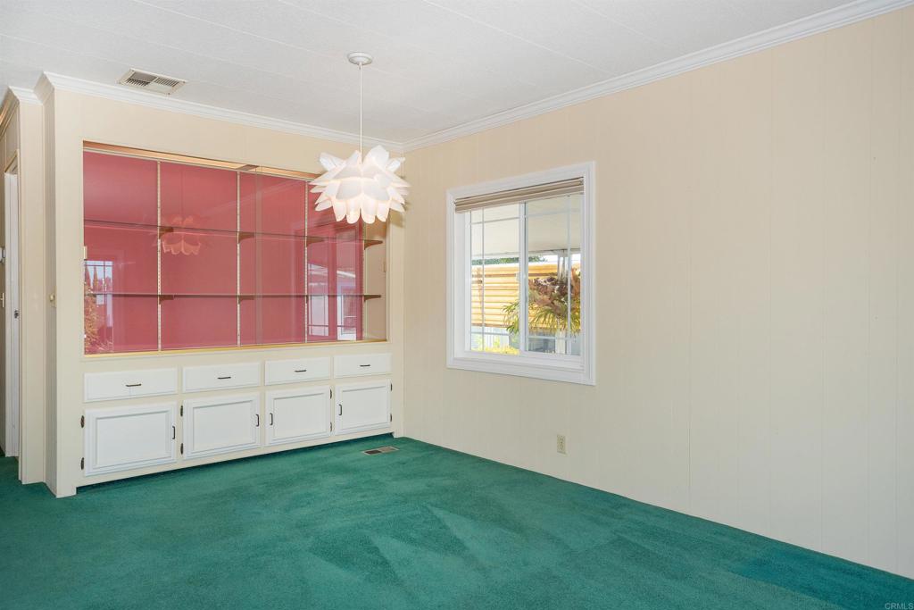 650 South Rancho Santa Fe Road, Unit 54 San Marcos, CA 92078 - Photo 5 of 21 Just off the kitchen.