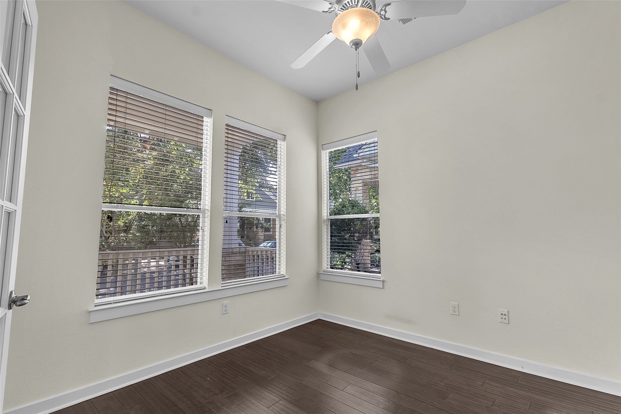 4113 Threadgill Street Austin, TX 78723 - Photo 3 of 33