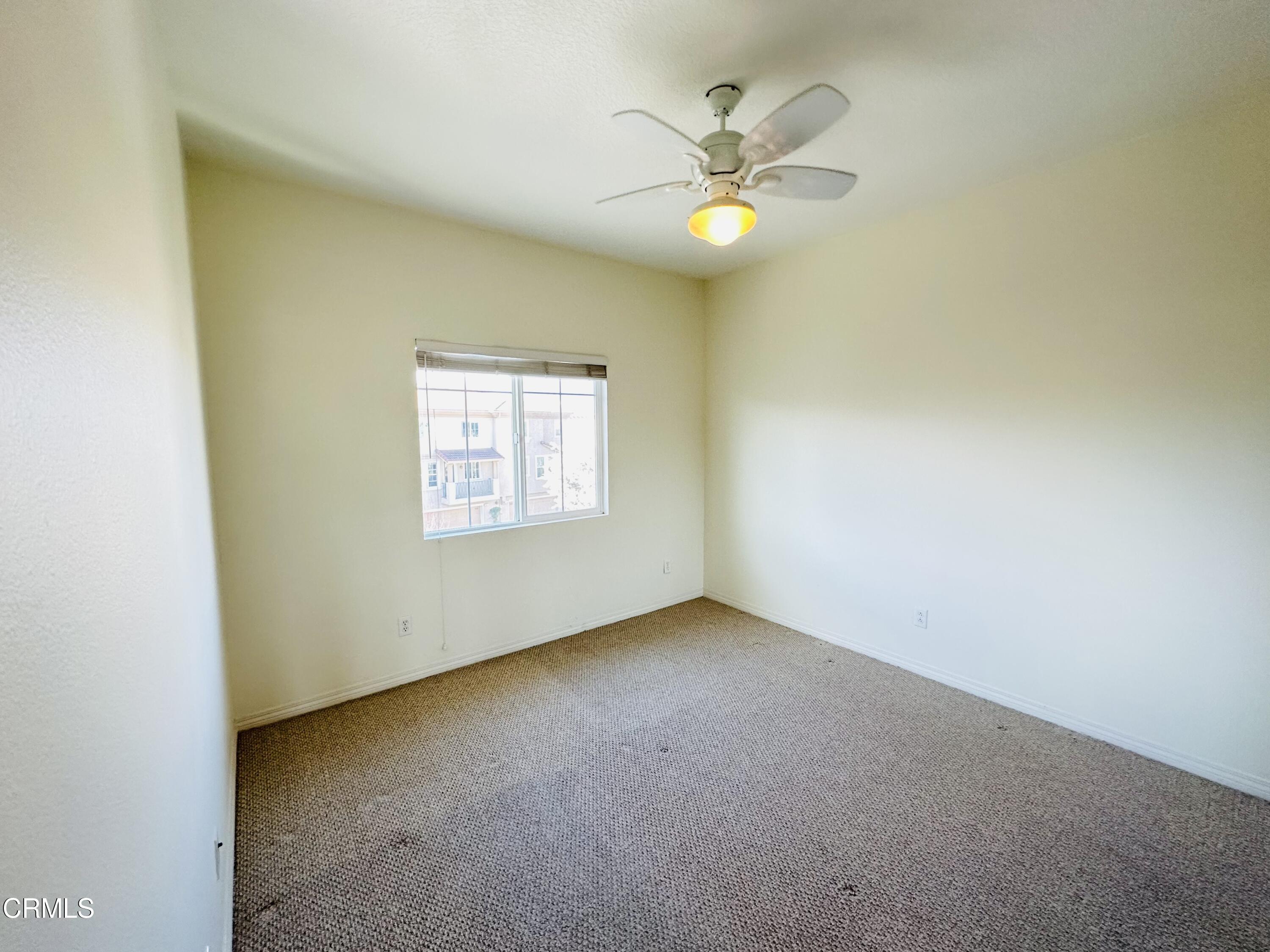 1350 Bayside Circle Oxnard, CA 93035 - Photo 18 of 33 0926952D-8012-4A56-BB09-BD3DCC33882C