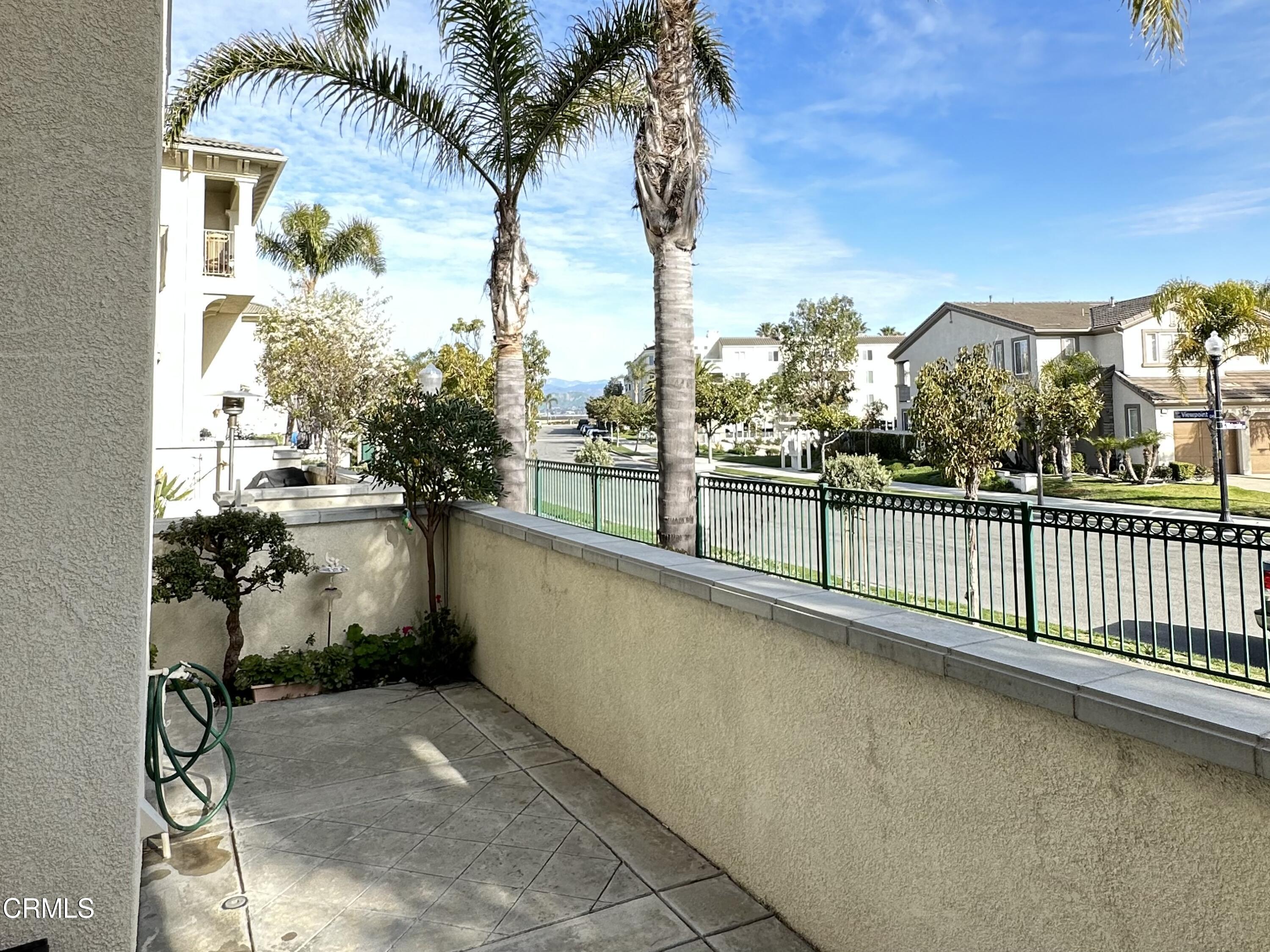 1350 Bayside Circle Oxnard, CA 93035 - Photo 7 of 33 675CDA71-8D3F-4D4D-8E8F-76ECAAF3E424