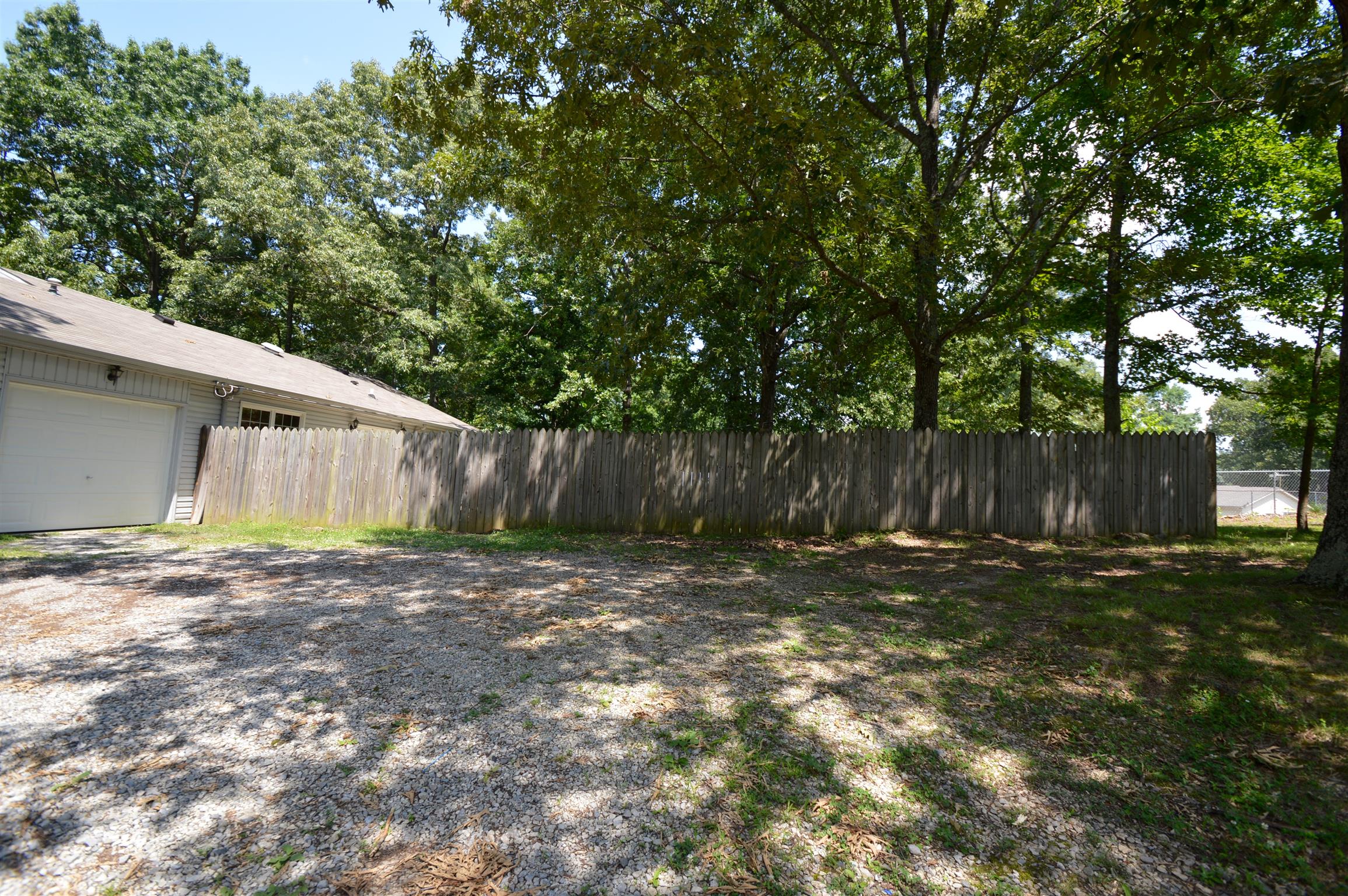218 Nottingham Road Dickson, TN 37055 - Photo 7 of 28 Gallery Image 7