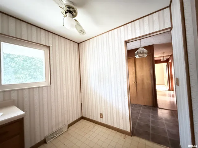 $140,000 | 1007 North Hillcrest Drive, Sparta, IL 62286