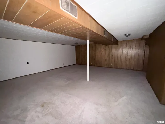 $140,000 | 1007 North Hillcrest Drive, Sparta, IL 62286