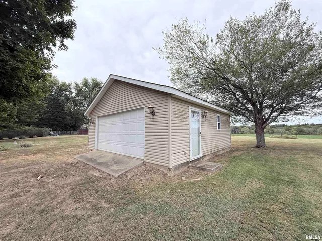 $140,000 | 1007 North Hillcrest Drive, Sparta, IL 62286