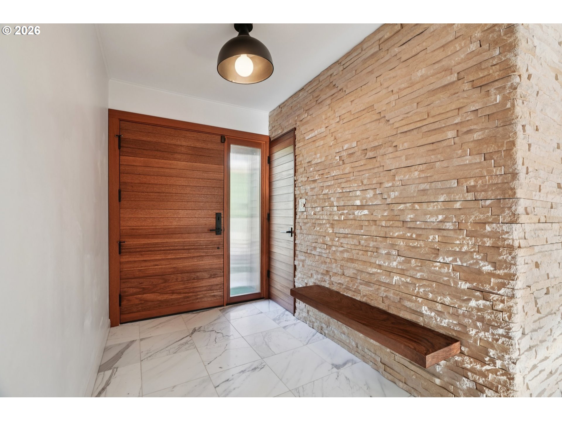 6487 Southwest Parkhill Way Portland, OR 97219 - Photo 3 of 48