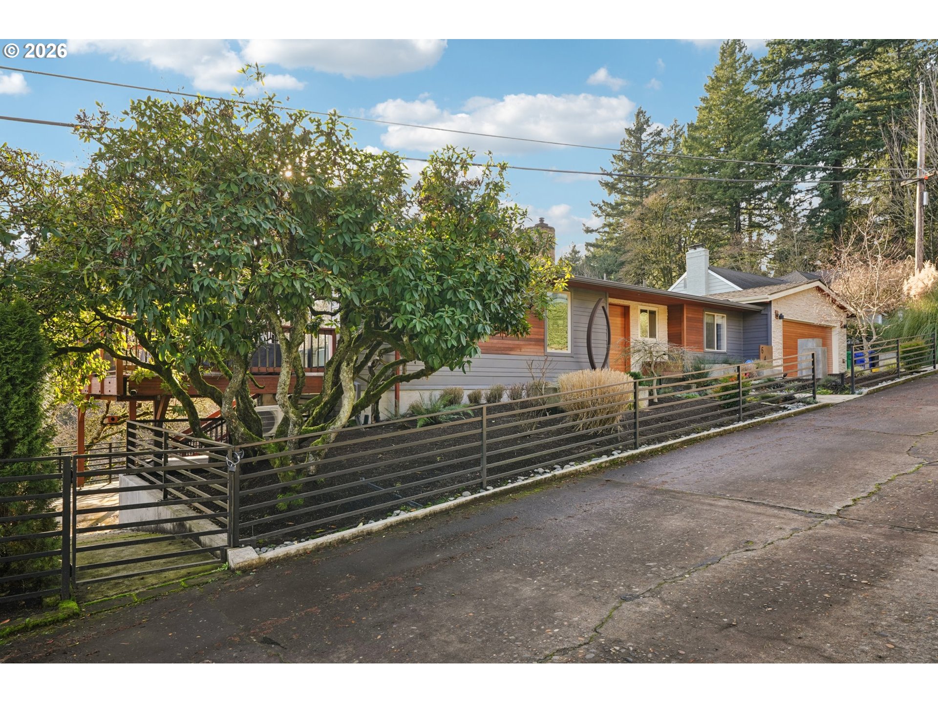 6487 Southwest Parkhill Way Portland, OR 97219 - Photo 44 of 48