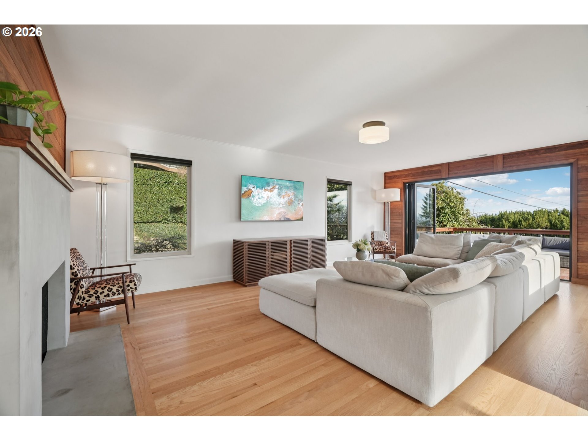 6487 Southwest Parkhill Way Portland, OR 97219 - Photo 6 of 48