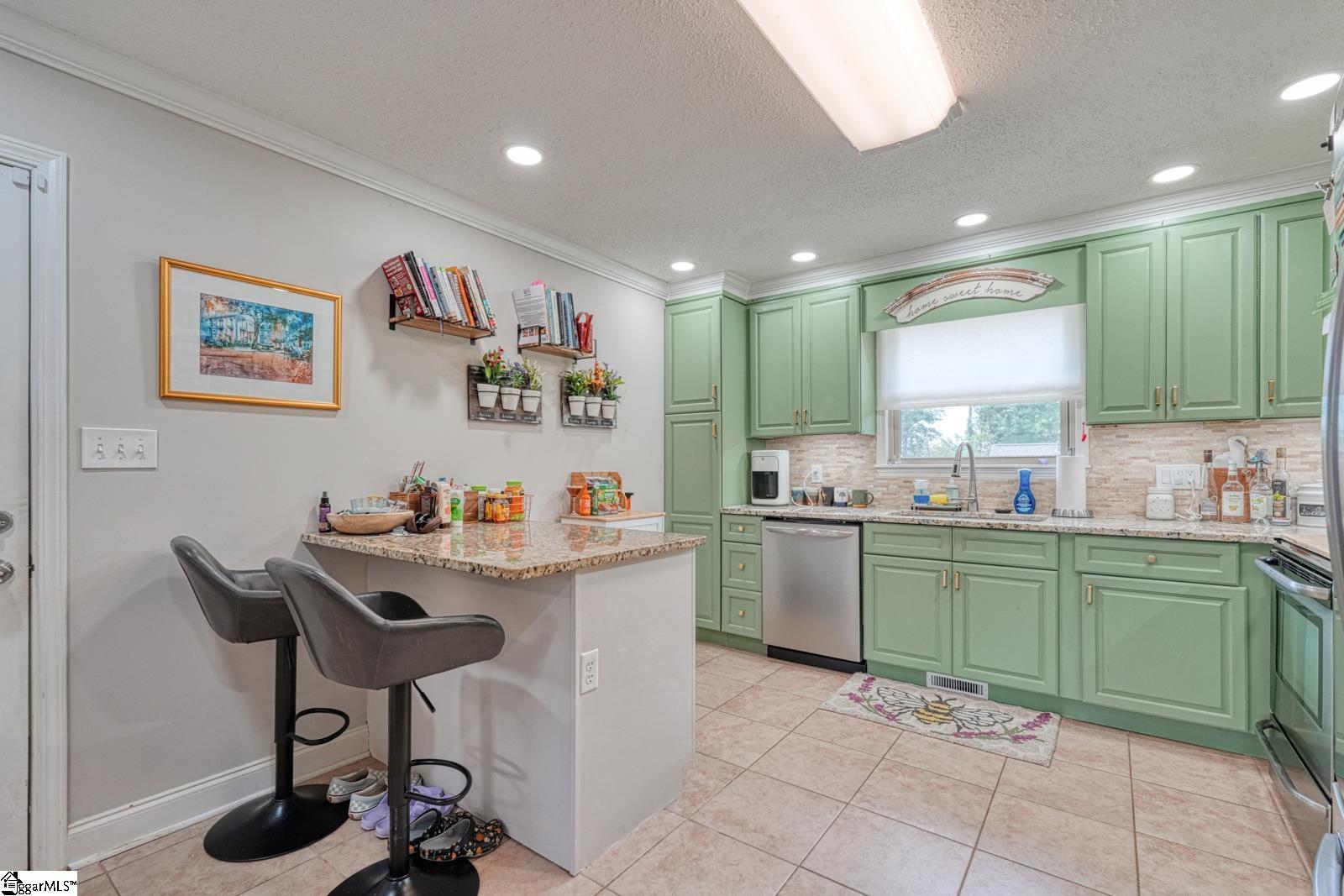 5811 Reidville Road Moore, SC 29369 - Photo 10 of 49