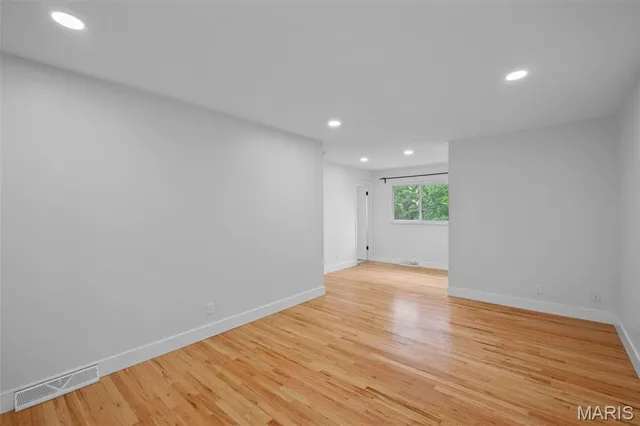 $3,150 | 4327 Wickerfield Drive, St. Louis, MO 63128