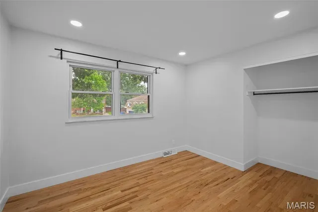 $3,150 | 4327 Wickerfield Drive, St. Louis, MO 63128