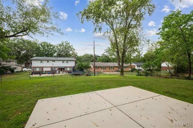 $3,150 | 4327 Wickerfield Drive, St. Louis, MO 63128