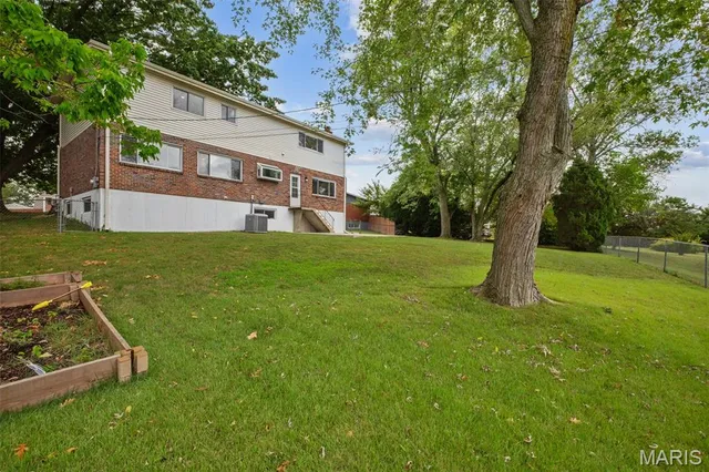 $3,150 | 4327 Wickerfield Drive, St. Louis, MO 63128