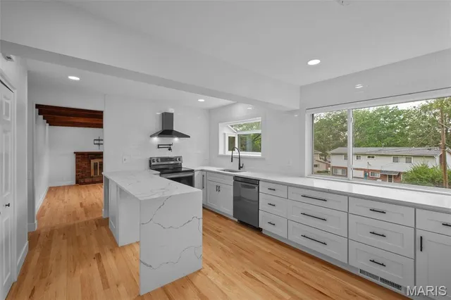 $3,150 | 4327 Wickerfield Drive, St. Louis, MO 63128