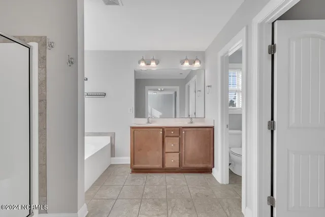 $2,300 | 913 Dynamo Lane, Jacksonville, NC 28546