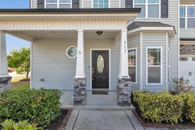 $2,300 | 913 Dynamo Lane, Jacksonville, NC 28546