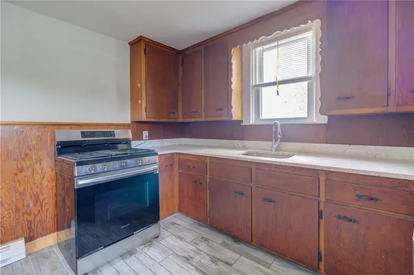 $2,400 | 131 Washington Avenue, Unit 3, Providence, RI 02905