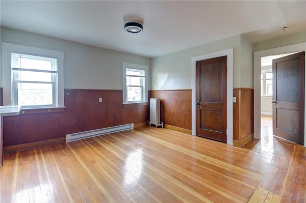 $2,400 | 131 Washington Avenue, Unit 3, Providence, RI 02905