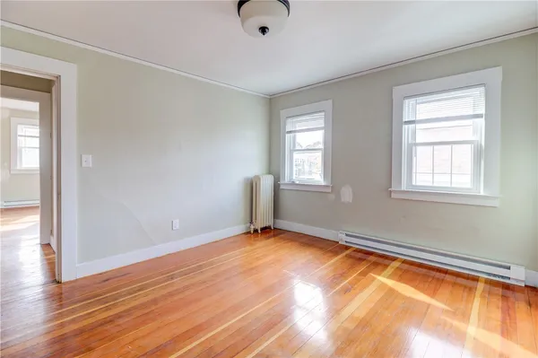 $2,400 | 131 Washington Avenue, Unit 3, Providence, RI 02905