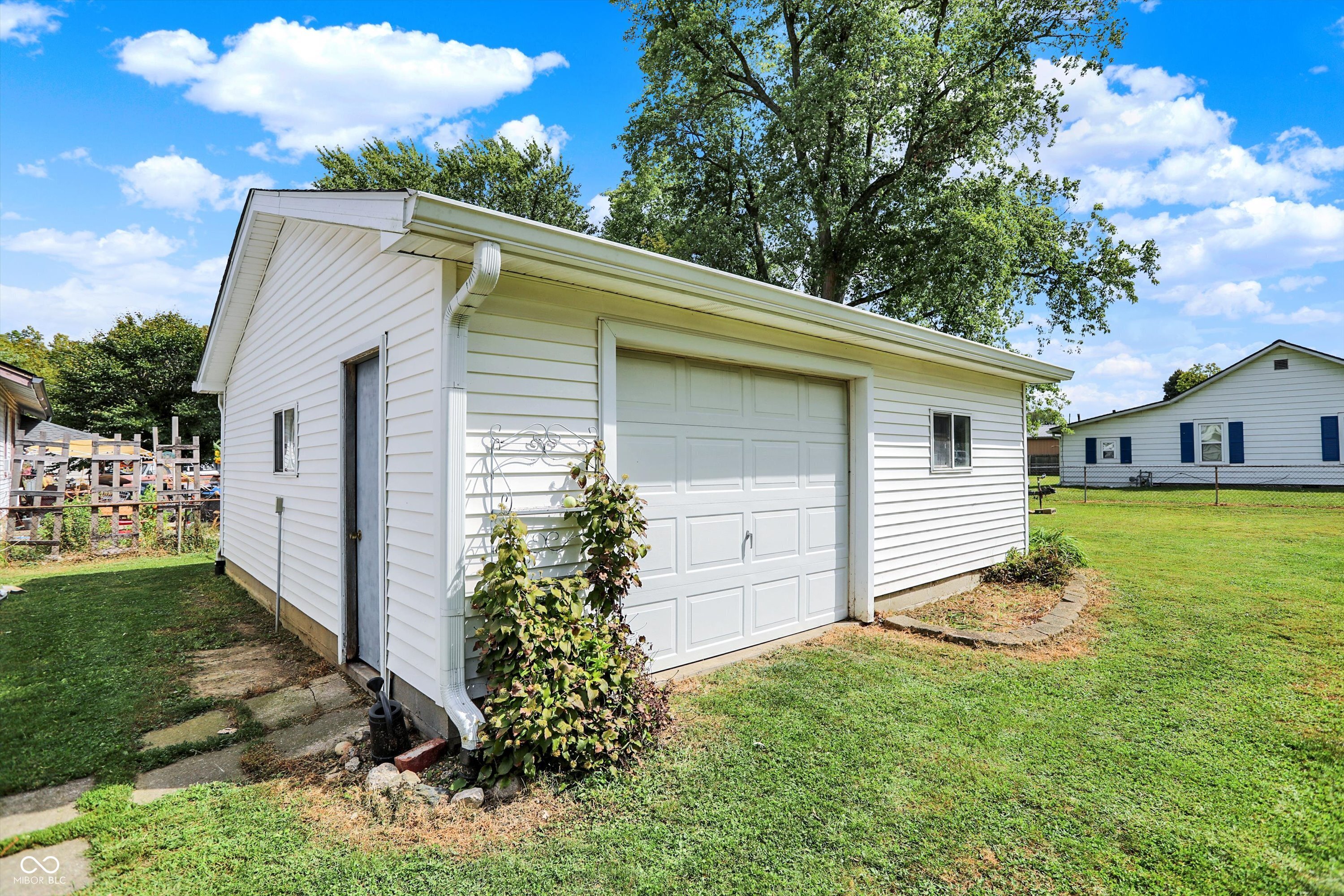 1115 Bethel Avenue Beech Grove, IN 46107 - Photo 46 of 48