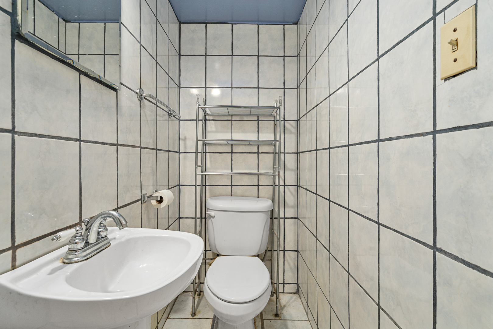 451 Yorkshire Square Bolingbrook, IL 60440 - Photo 13 of 26